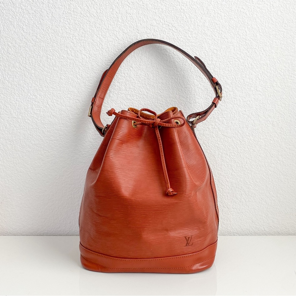 Vintage Louis Vuitton Epi Noe GM